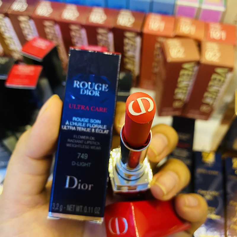 Son Kem Dior 446 Ultra Care Liquid Whisper Màu Cam Nude Hot Nhất #39 Son Kem Dior 446 Ultra Care Liquid Whisper Màu Cam Nude Hot Nhất